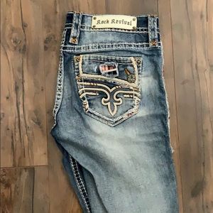 Rock revival distressed light wash jeans
